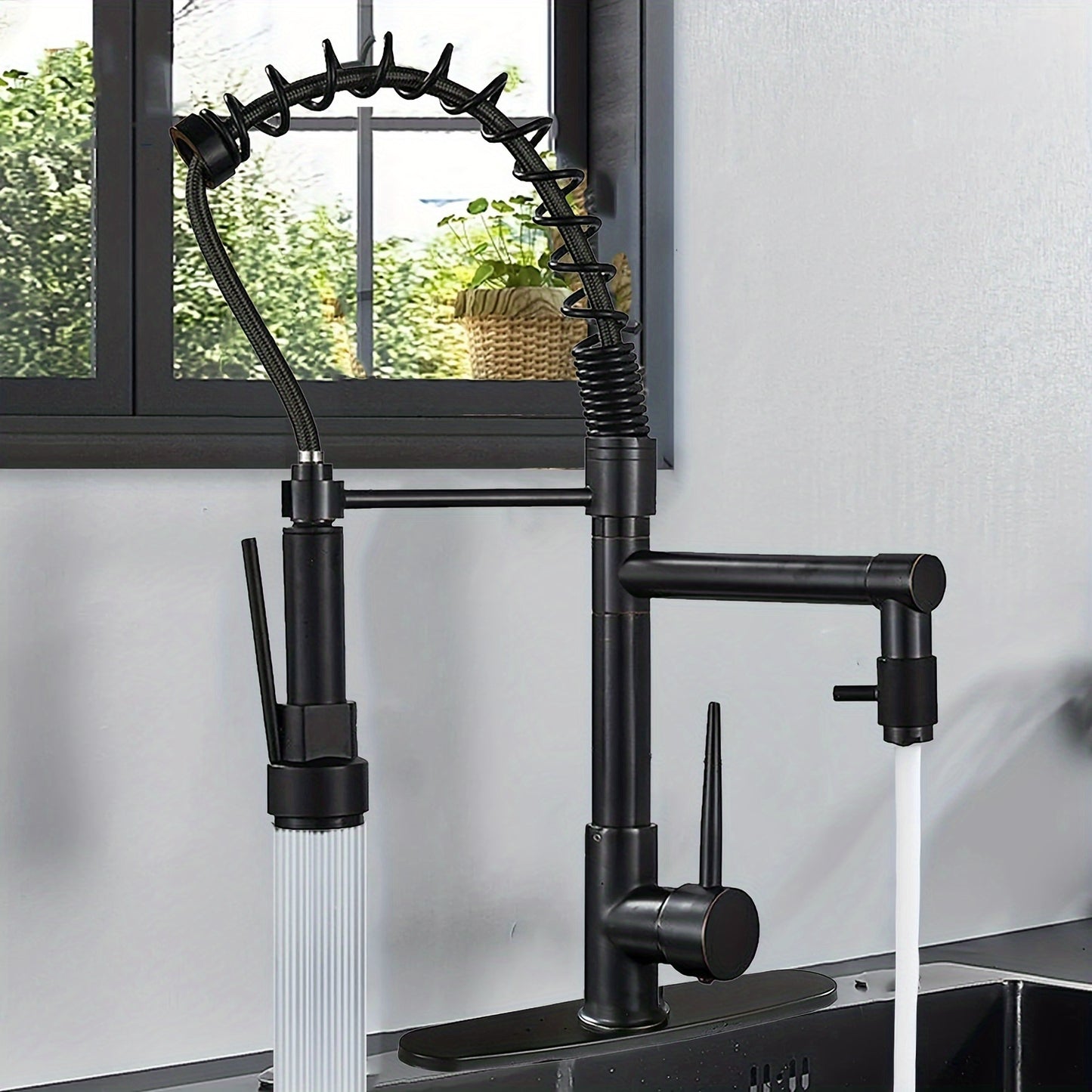 Commercial-Grade Matte Black Kitchen Faucet with Pull-Down Sprayer - Single Handle High Pressure Brass Sink Faucet