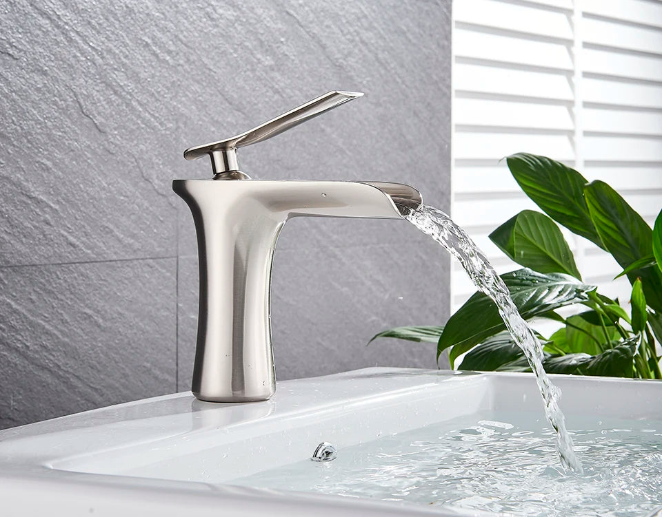Basin Faucets Waterfall Bathroom Faucet Single handle Basin Mixer Tap Antique Brass Faucet