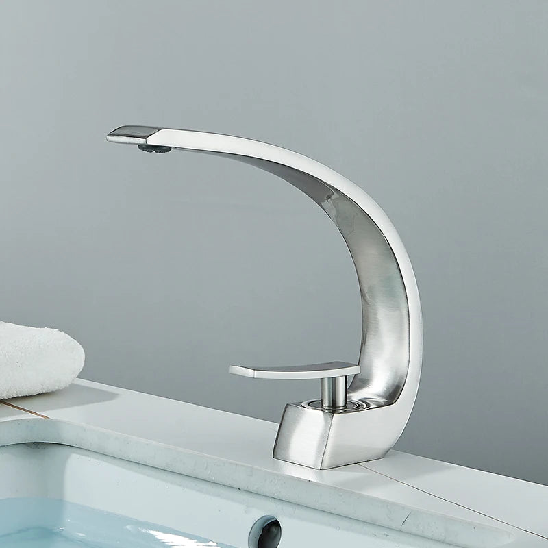 Luxury Brass Basin Faucet Deck Mounted Black Hot Cold Mixer Tap Single Hole For Bathroom