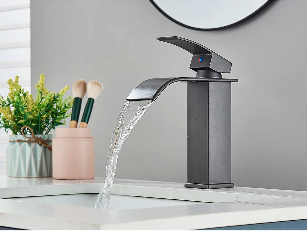Brushed Golden Basin Faucets Single Lever Hole Deck Mount