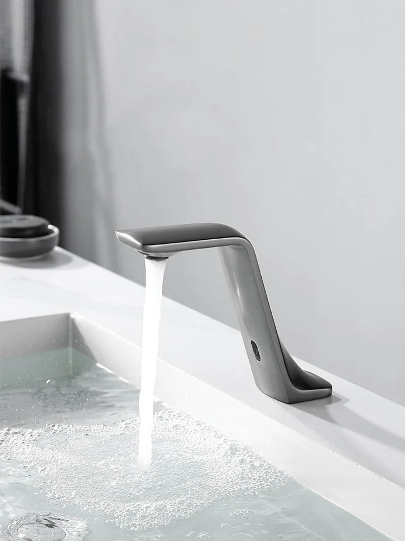 Gun Gray Brass Automatic Touchless Bathroom Basin Faucet Smart Infrared Motion Sensor Single Cold Hand Washing Basin Tap l