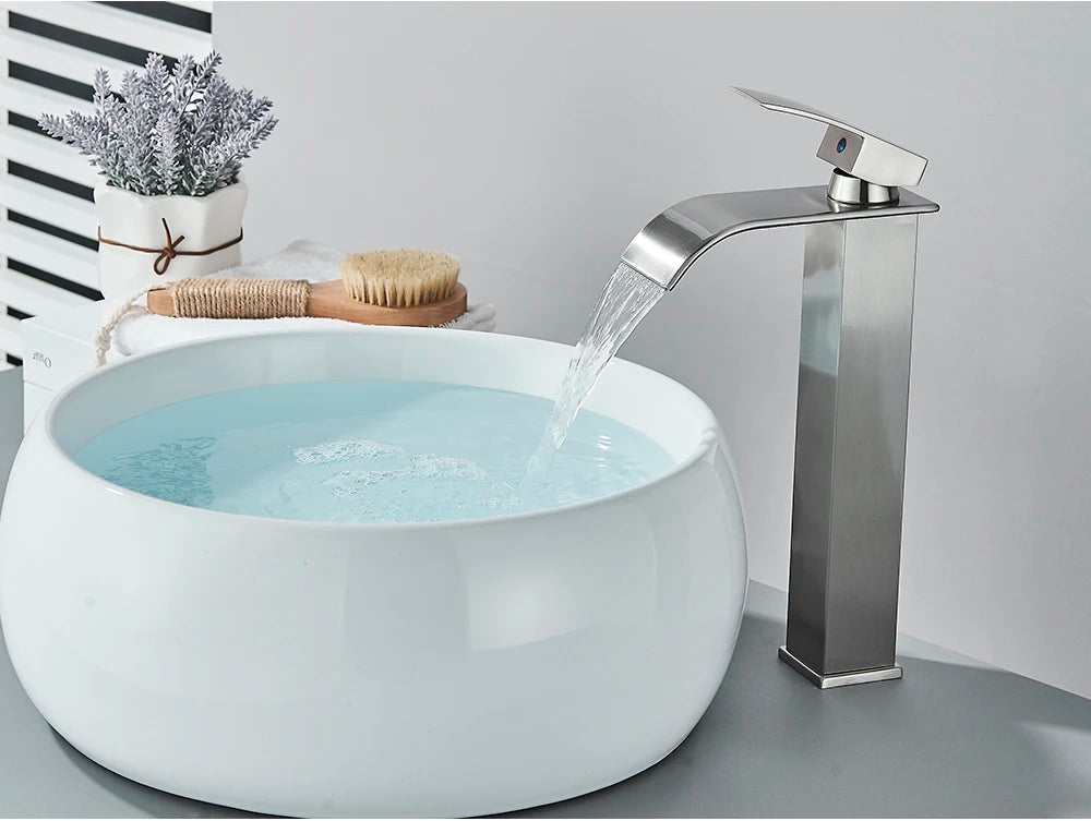 Brushed Golden Basin Faucets Single Lever Hole Deck Mount