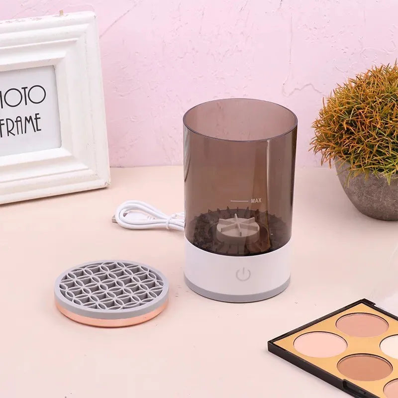 USB Plug Portable Electric Makeup Brush Cleaner with Rubber Makeup Machine Electric USB Quick Cleaner