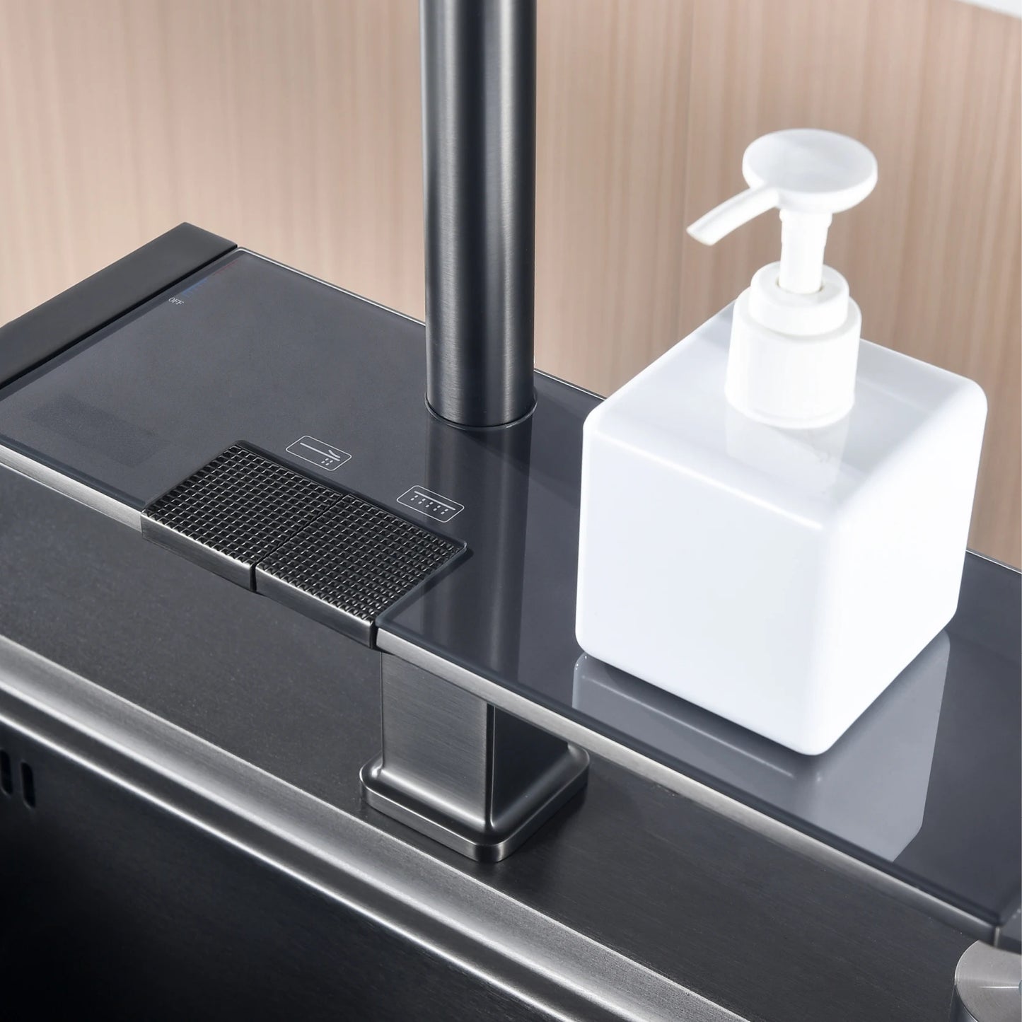 Luxury digital display brass grey kitchen faucet pull-out design