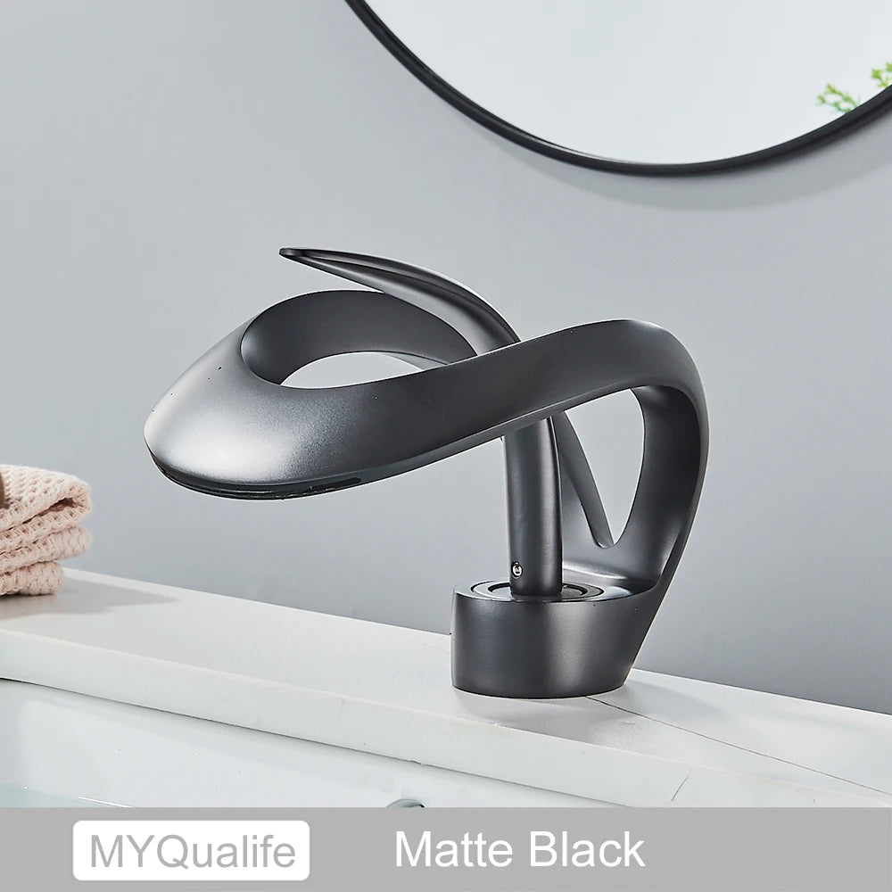 Brass New-Style Basin Faucet Bathroom Mixer Tap Hot Cold Water Deck Mounted  Luxury Sink Faucet