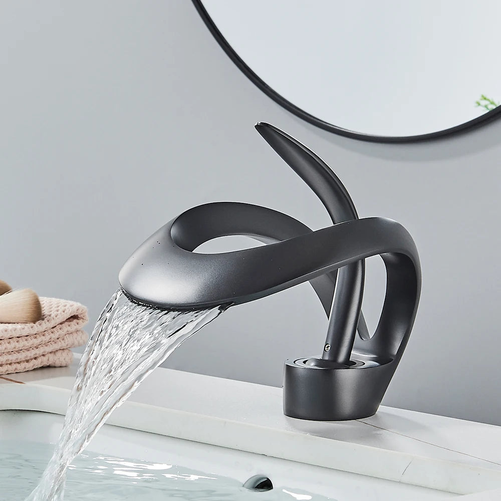 Brass New-Style Basin Faucet Bathroom Mixer Tap Hot Cold Water Deck Mounted  Luxury Sink Faucet