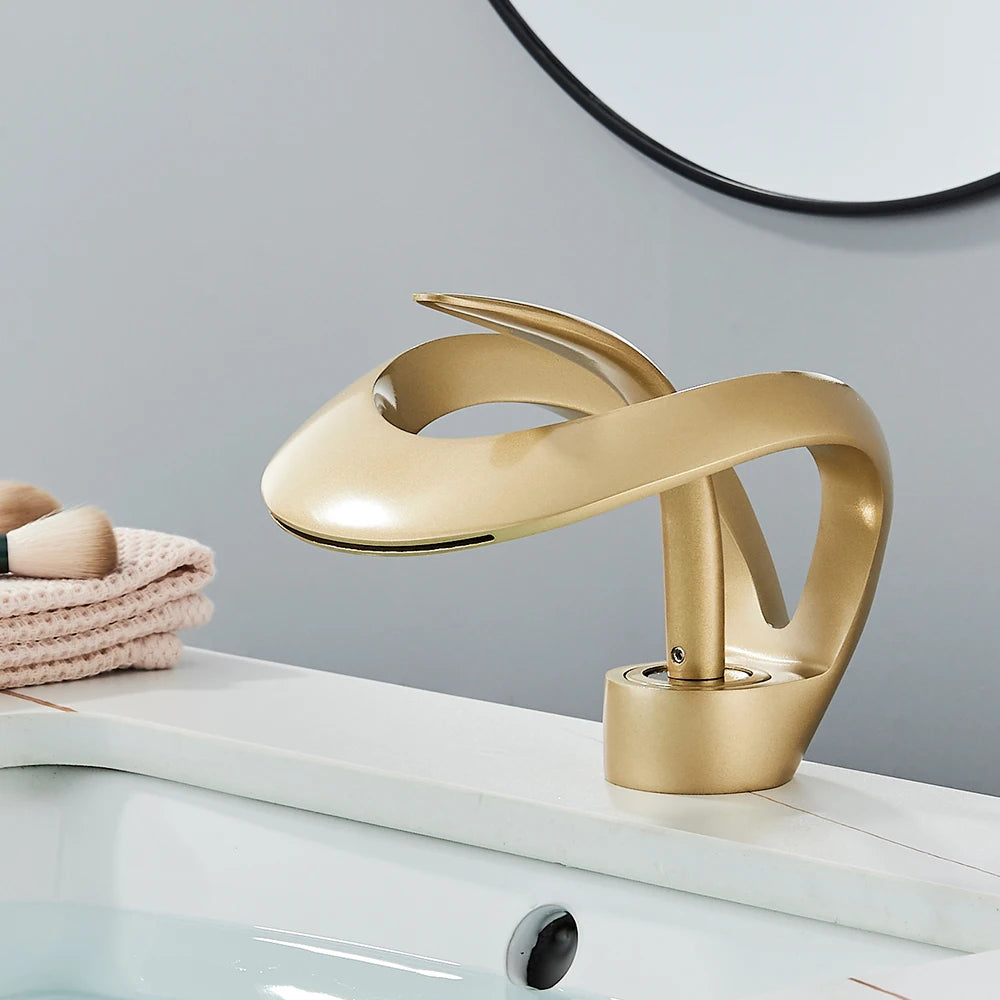 Brass New-Style Basin Faucet Bathroom Mixer Tap Hot Cold Water Deck Mounted  Luxury Sink Faucet