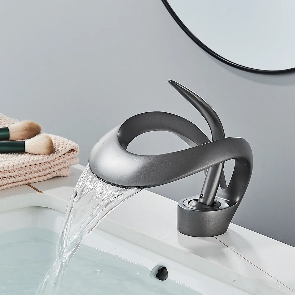 Brass New-Style Basin Faucet Bathroom Mixer Tap Hot Cold Water Deck Mounted  Luxury Sink Faucet