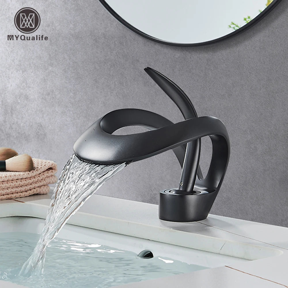 Brass New-Style Basin Faucet Bathroom Mixer Tap Hot Cold Water Deck Mounted  Luxury Sink Faucet